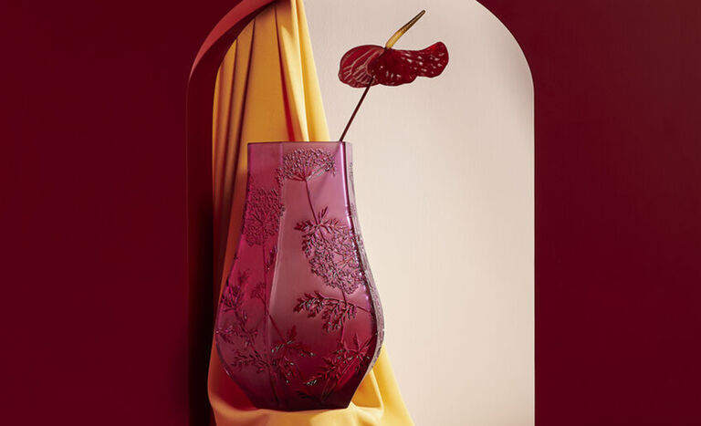 The Exclusive Ombelles Vase by Lalique
