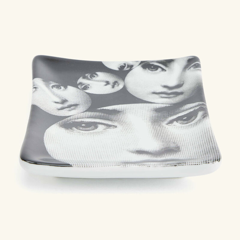 فورناسيتي منفضة سجائر تيما إي فاريازيوني 242 مستطيلة صغيرة رمادية