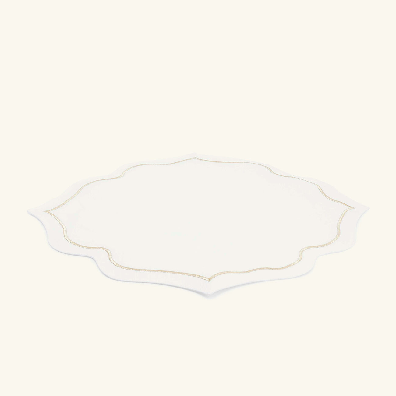 كاترين دينوال طقم أرابيسك المؤلف من 6 مفارش للأطباق باللون الذهبي