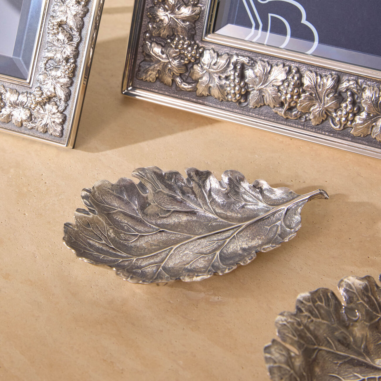 buccellati oak leaf bowl small