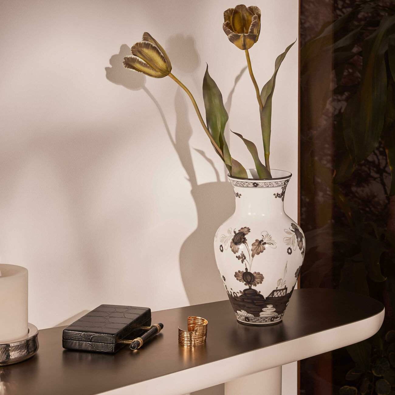 جينوري 1735 مزهرية أوريينتي إيتاليانو متوسطة رمادية