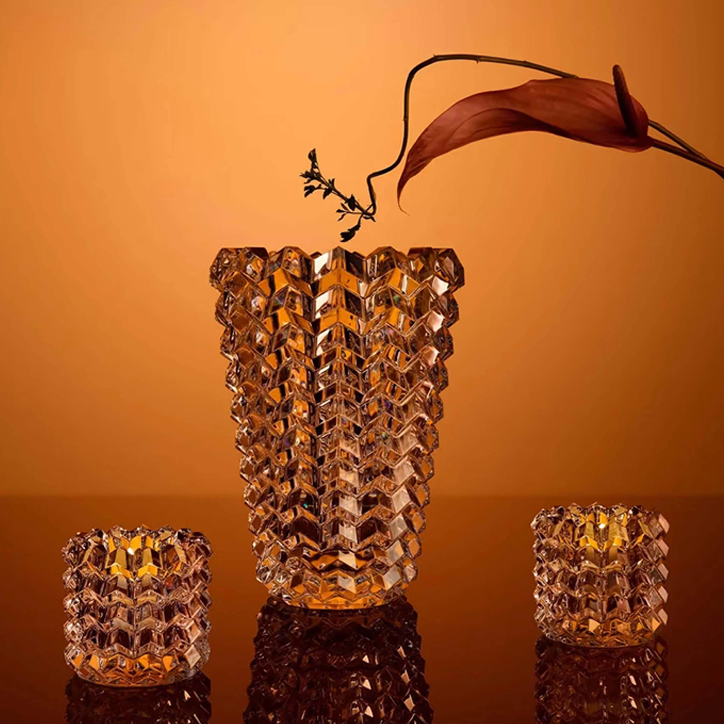 Baccarat Focus Zigzag Vase Medium Clear | Tanagra UAE