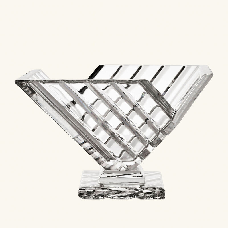 mario cioni   c crystal v shape centerpiece small clear