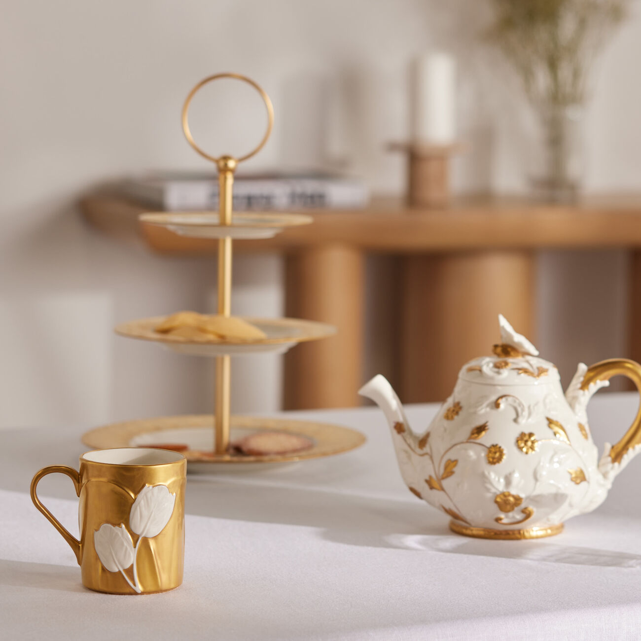 villari tulip mug gold