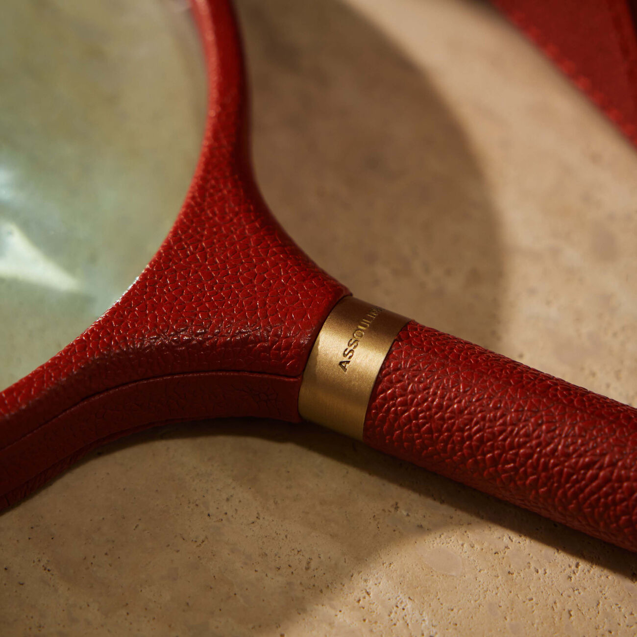 آسولين عدسة مكبرة للأرشيف