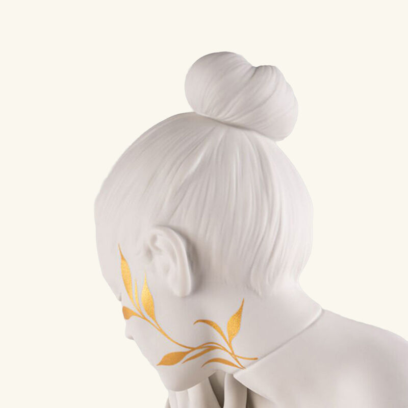 Reflection Of Nature - Her Sculpture Large White lladro reflection of nature her sculpture large white