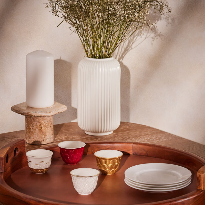 فيلاري فنجان القهوة العربية بيكوك باللون الذهبي