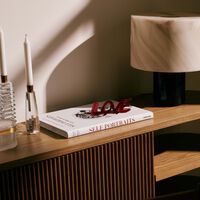 Self Portraits From 1800 to The Present Book 37x26cm assouline self portraits from 1800 to the present book 37x26cm