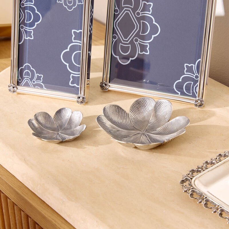 buccellati clover leaf bowl medium silver