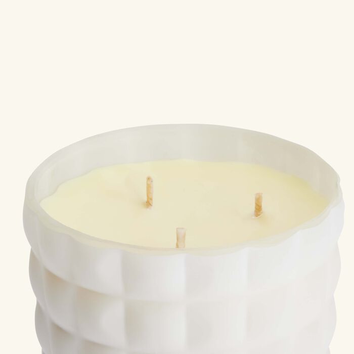 إديون الشمعة العطرية تشيلو سويت نمبر 29 مونتي كارلو نايت نيرو   500 غ