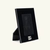 دولتشي أند غابانا كازا إطار صور خشبي مطلي بالورنيش أسود 17 22 سم