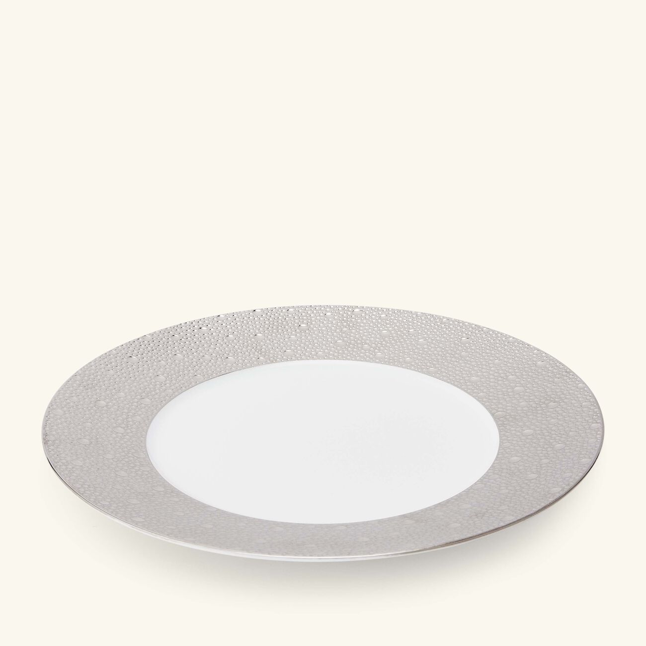 برناردو طبق الضيافة إكيوم دائري باللون الفضي 29 سم