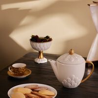 Peacock Tea Pot White villari peacock tea pot white