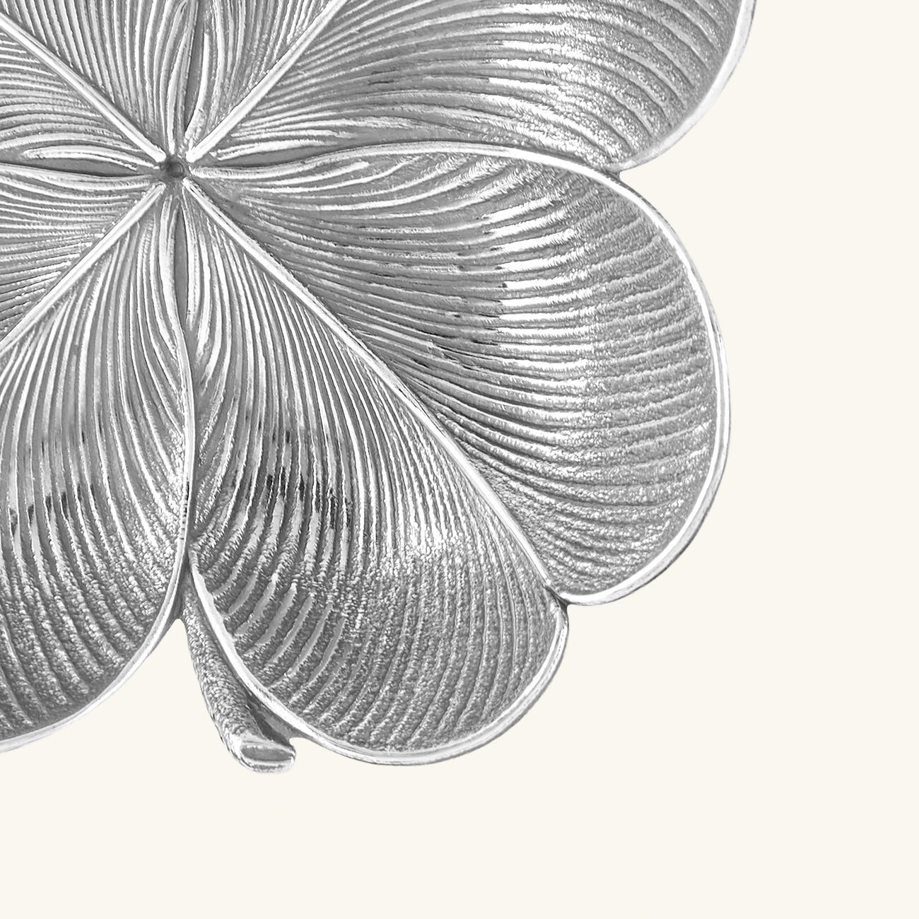 buccellati clover leaf bowl small