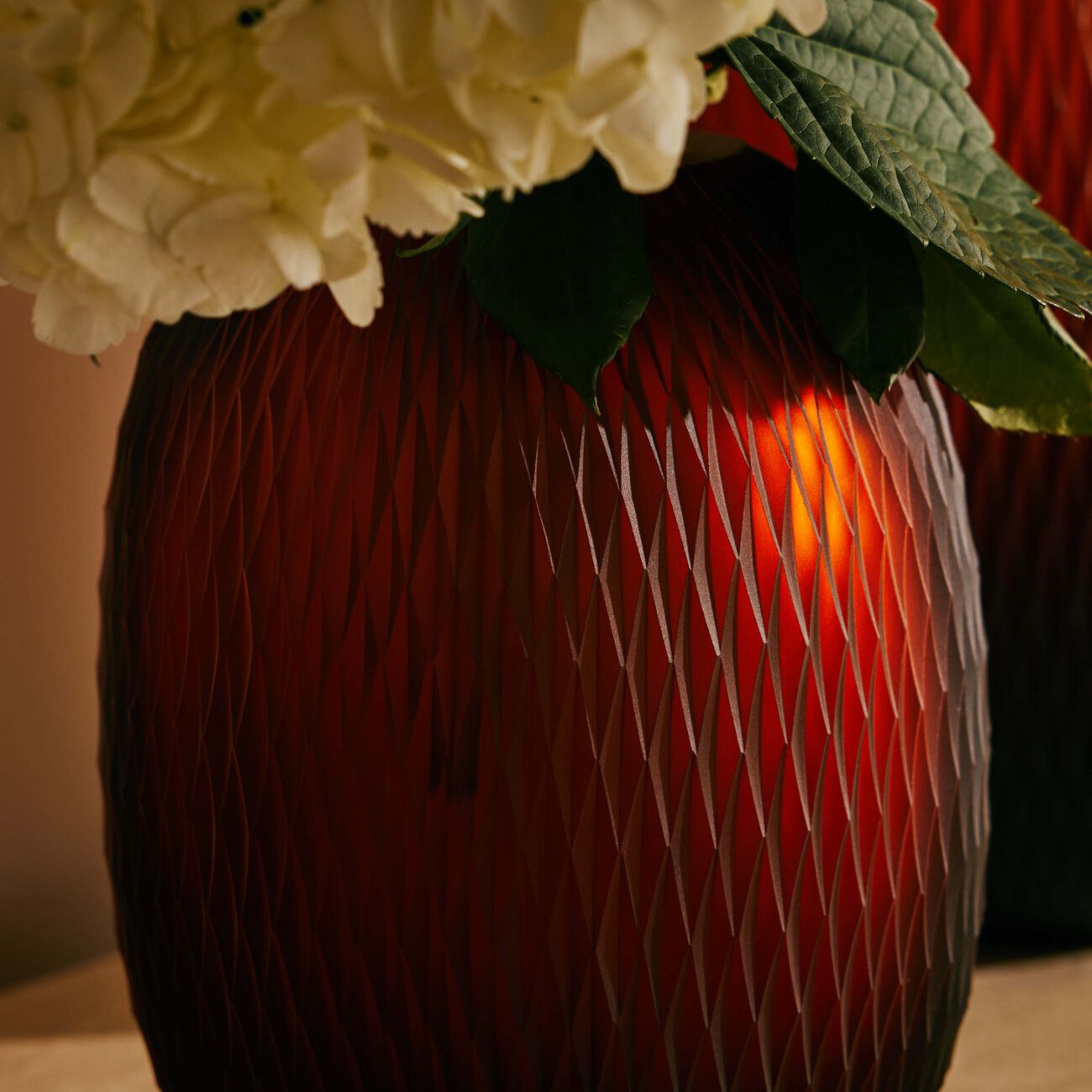 ruckl metamorphosis vase round medium amber