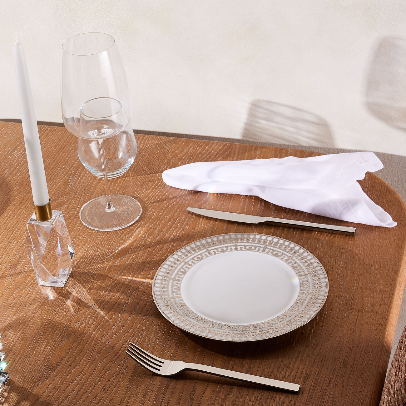 هافيلاند طبق الحلويات تيارا دائري باللون الفضي 22 سم