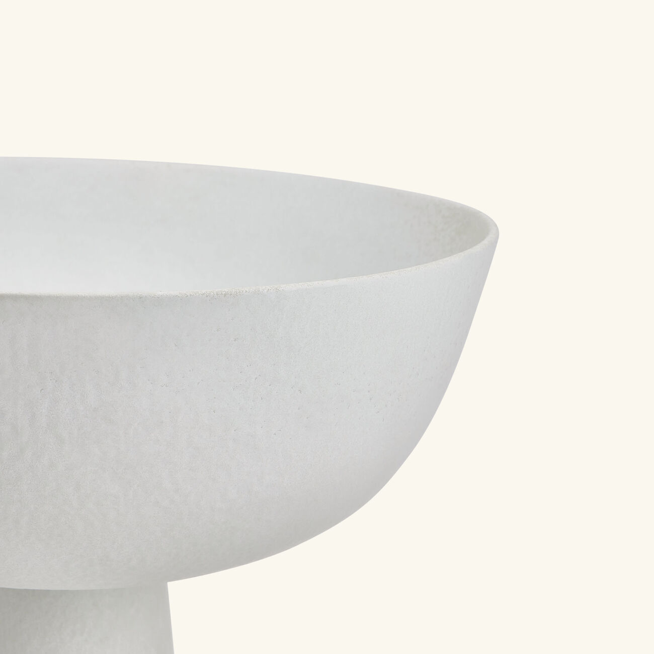 لوبجيه قطعة ديكور مركزية تيرا متوسطة باللون الأبيض