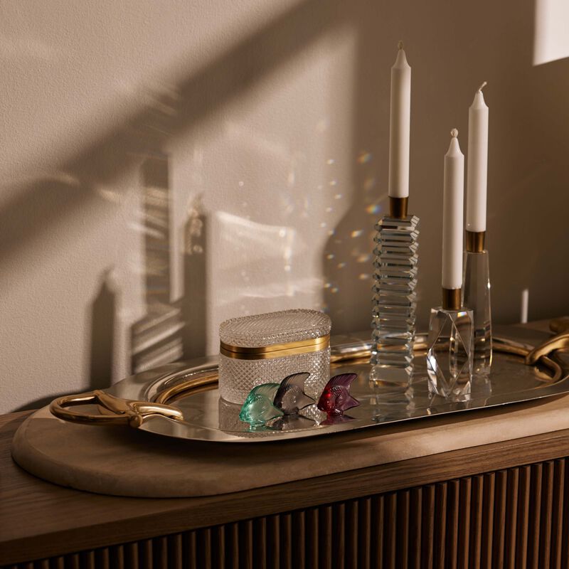 منحوتة على شكل سمكة صغيرة خضراء لاليك منحوتة على شكل سمكة صغيرة خضراء