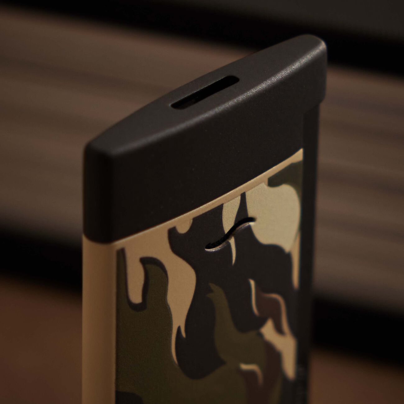 اس تي دوبون ولّاعة سليم 7 كامو باللون الكاكي