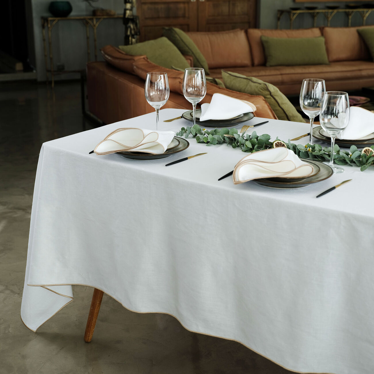 كاترين دينوال مجموعة بوهو من الكتان باللون الذهبي