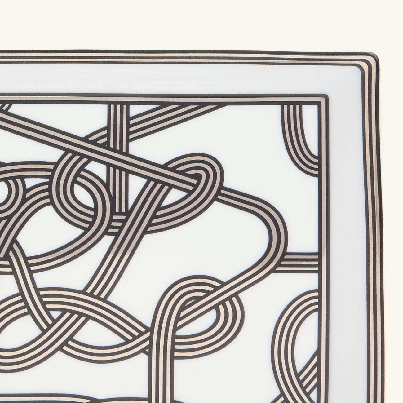 رالف لورين هوم صينية بيركن للحلى والمجوهرات مستطيلة صغيرة