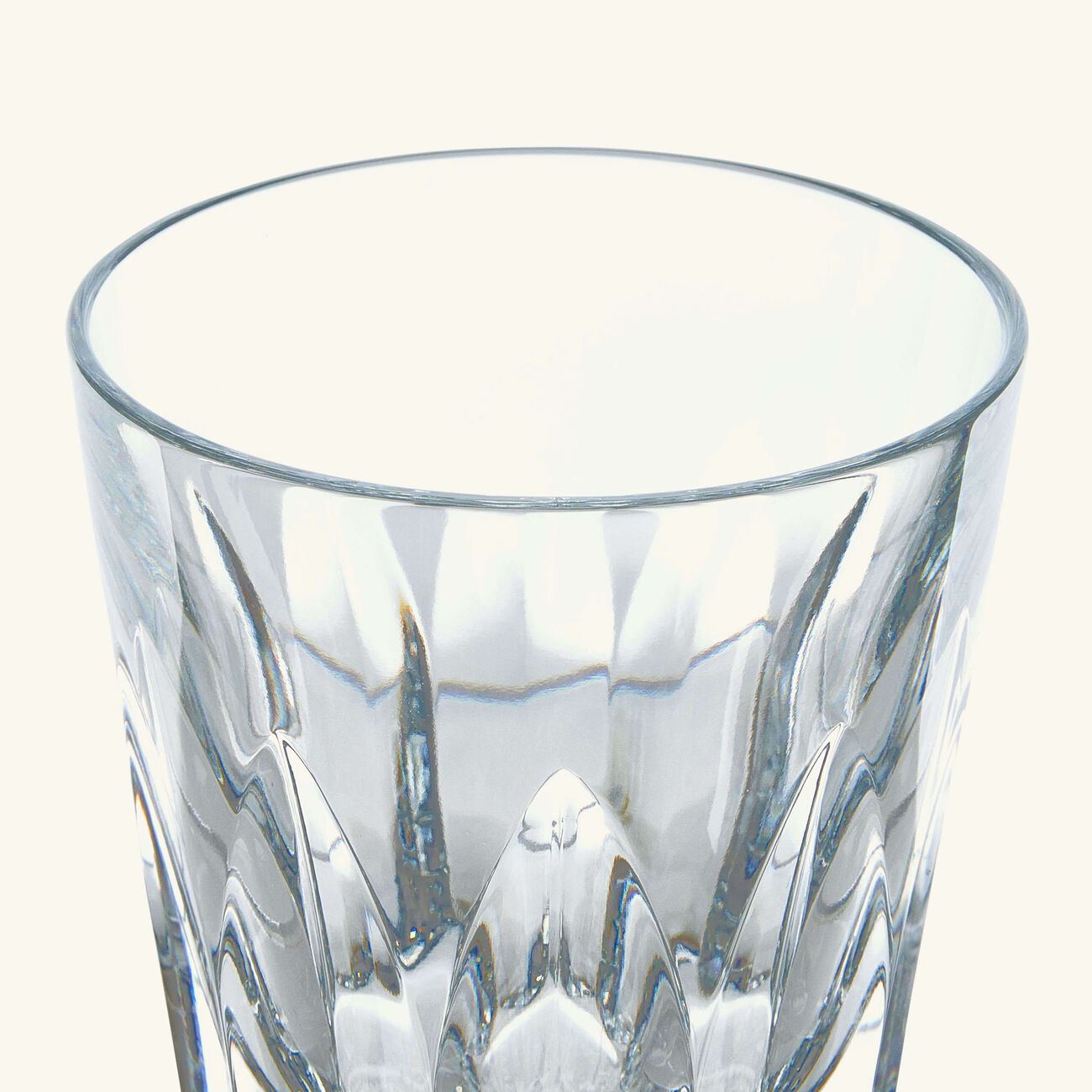 باكارا طقم فينتاج مؤلف من أربعة كؤوس شفاف