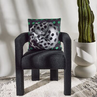 وسادة هاي فيدلتي الحريرية فورناسيتي وسادة هاي فيدلتي الحريرية