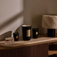 إديون الشمعة العطرية تشيلو سويت نمبر 7 وود هارموني نيرو   2 5 كغ