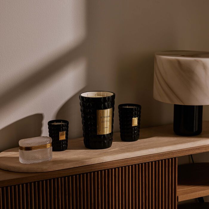 إديون الشمعة العطرية تشيلو سويت نمبر 7 وود هارموني نيرو   2 5 كغ