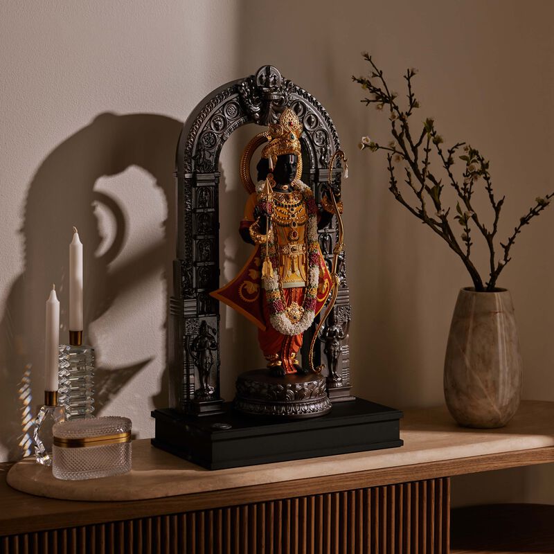 لادرو منحوتة لورد رام لالا