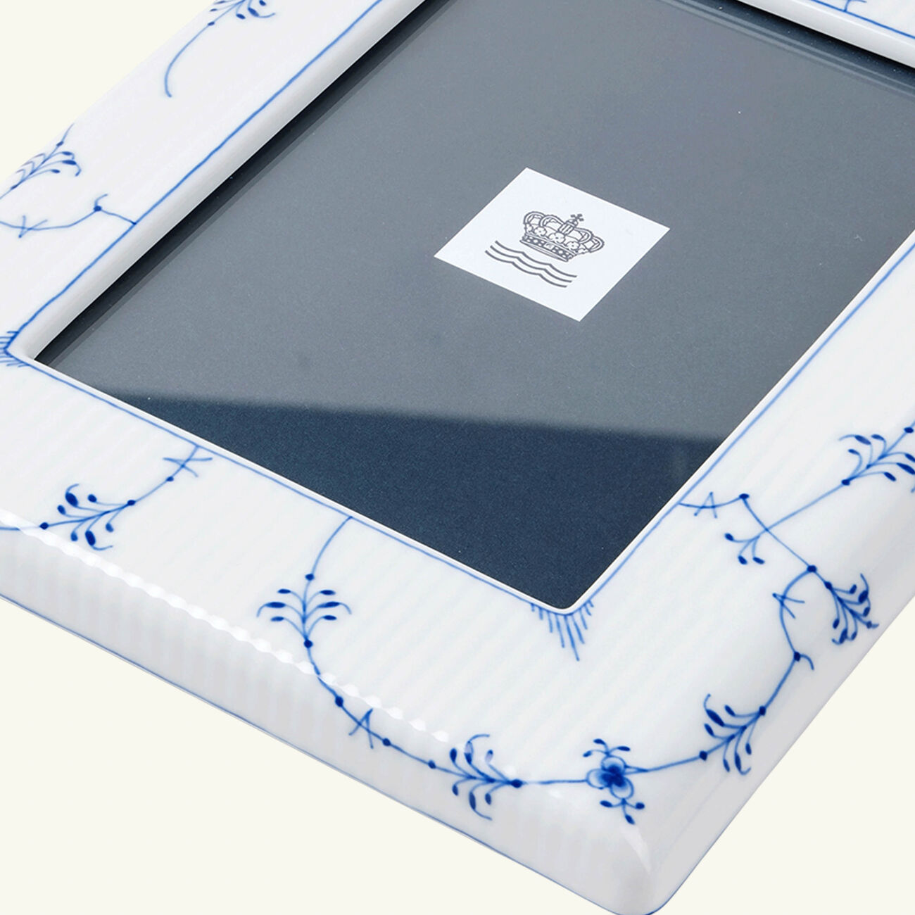 royal copenhagen blue fluted plain picture frame white 10x14cm