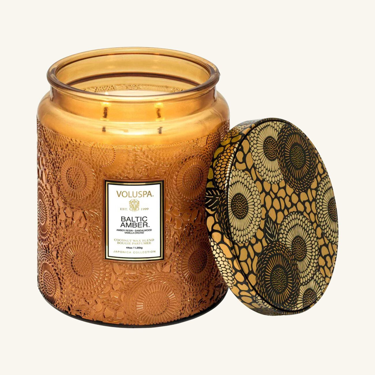 voluspa baltic amber candle