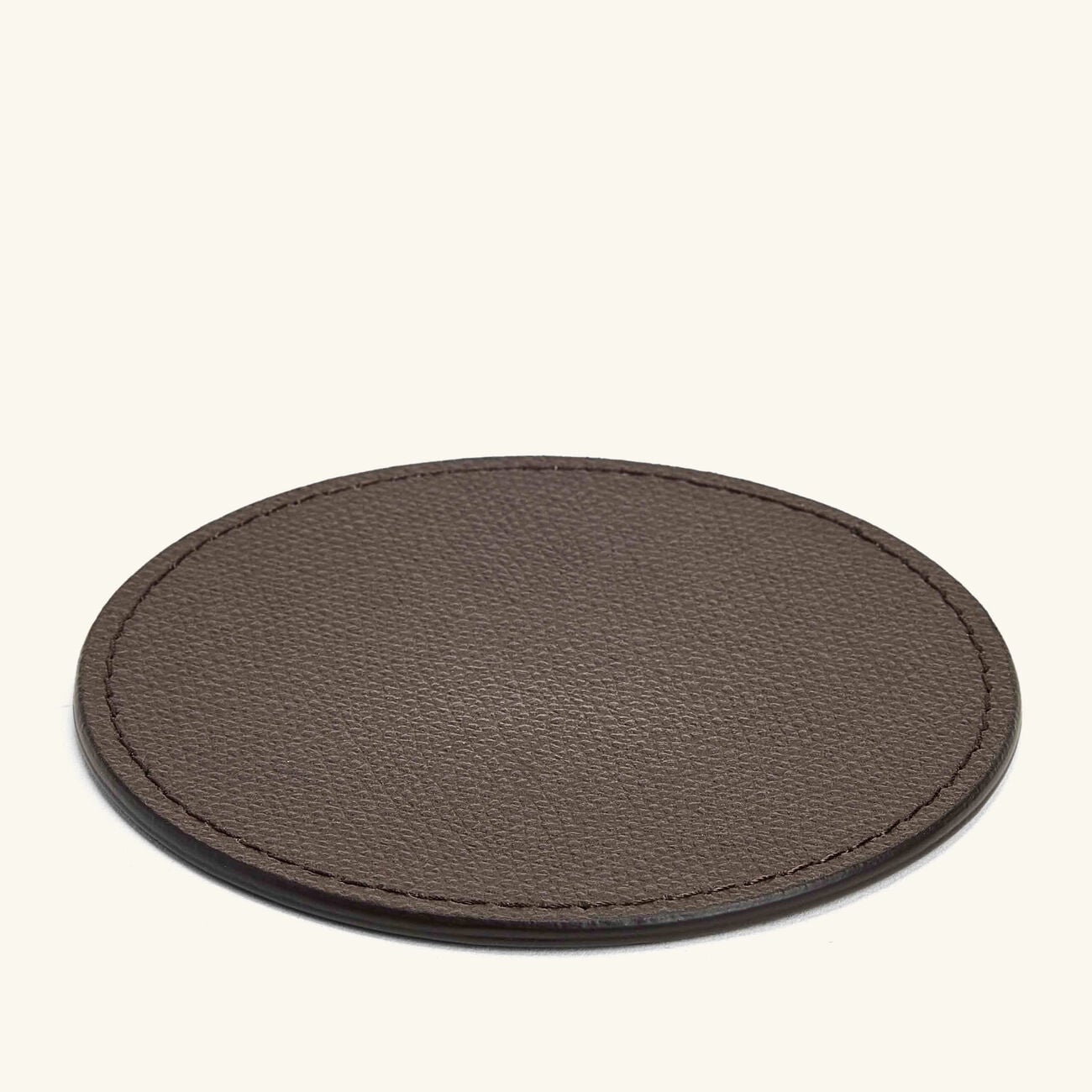 Tao Coasters Holder Round Brown with 6 Coasters giobagnara tao coasters holder round brown with 6 coasters