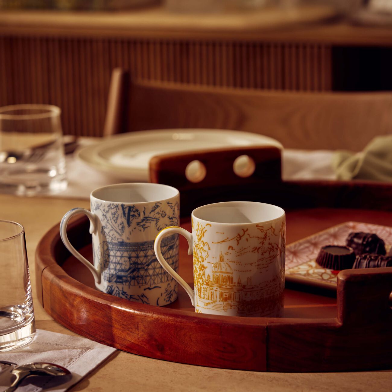 bernardaud tout paris mug set of 2