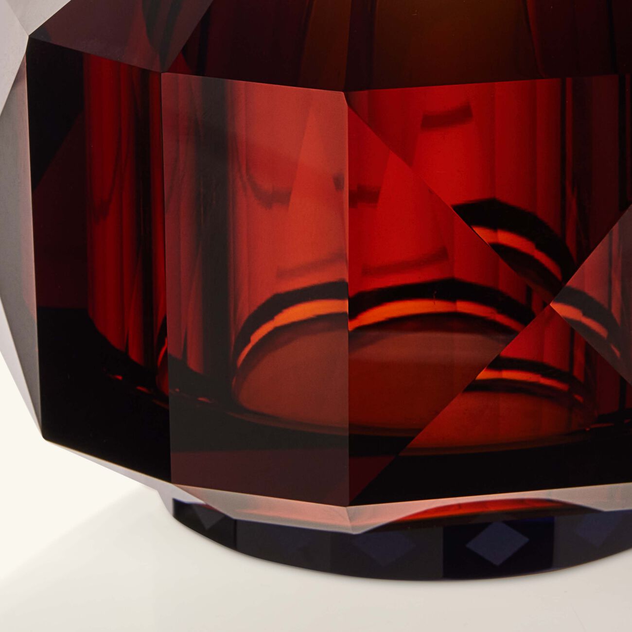 ريفليكشنز كوبنهاغن حامل شموع راديانت تكساس سبريم باللون العنبري