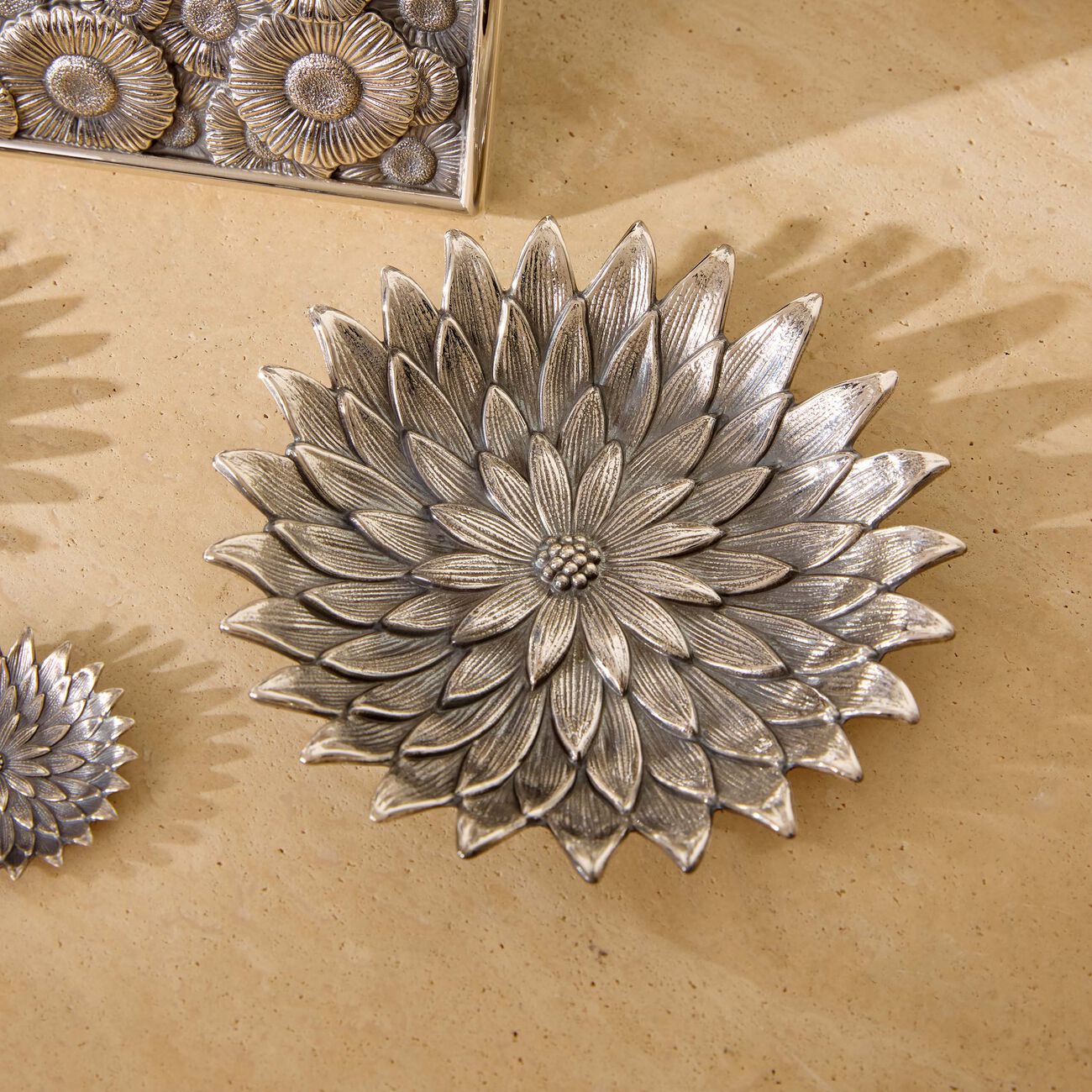 Anemone Flower Bowl Medium Silver buccellati anemone flower bowl medium silver