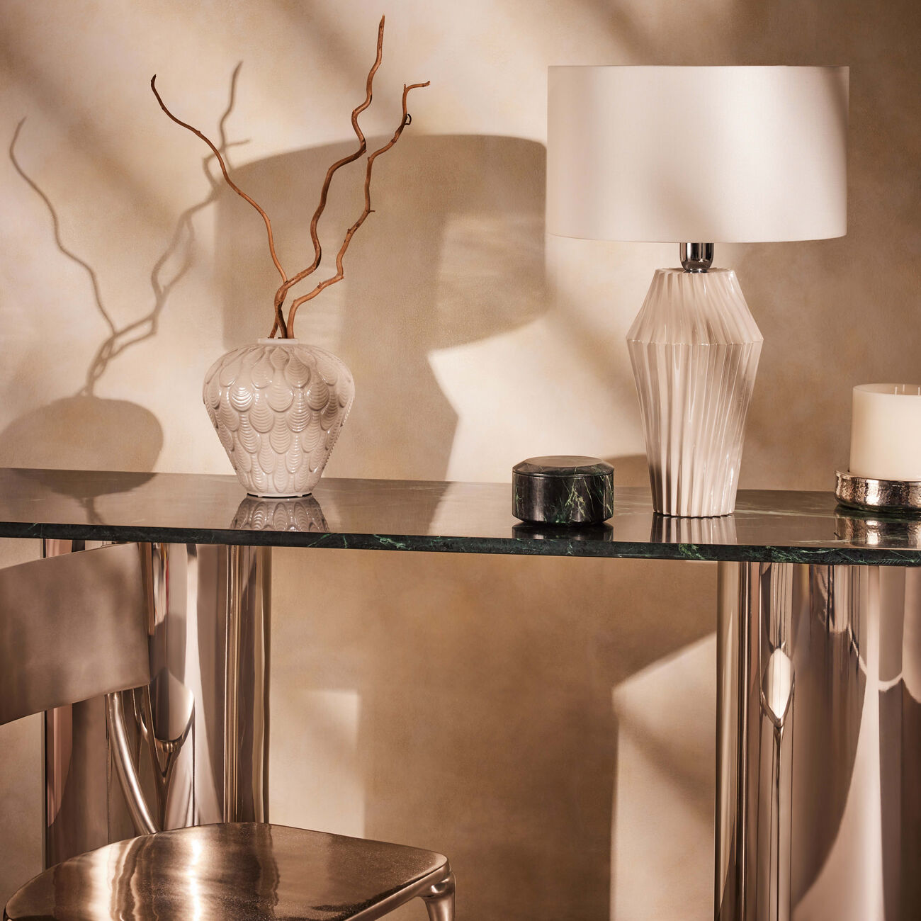 فيلاري مزهرية كوكيي بيضاء