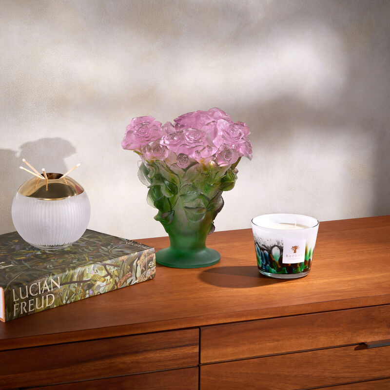 مزهرية روز متوسطة الحجم وردية دوم مزهرية روز متوسطة الحجم وردية