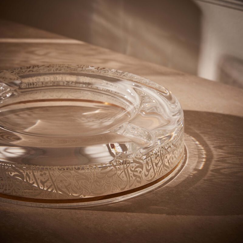 دملاج منفضة نغم دائرية صغيرة باللون الذهبي