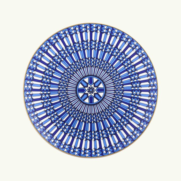 Arcadia Show Plate Round Blue 31cm baccarat arcadia show plate round blue 31cm