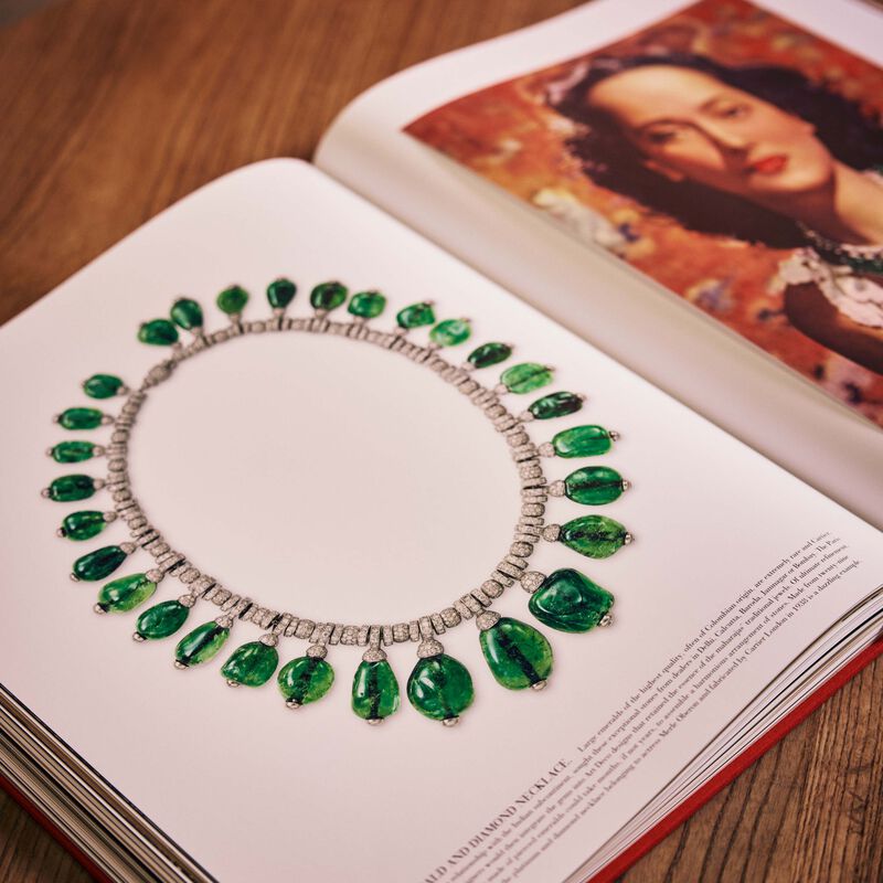 آسولين كتاب كارتييه  المجموعة الأيقونية 19 16 سم