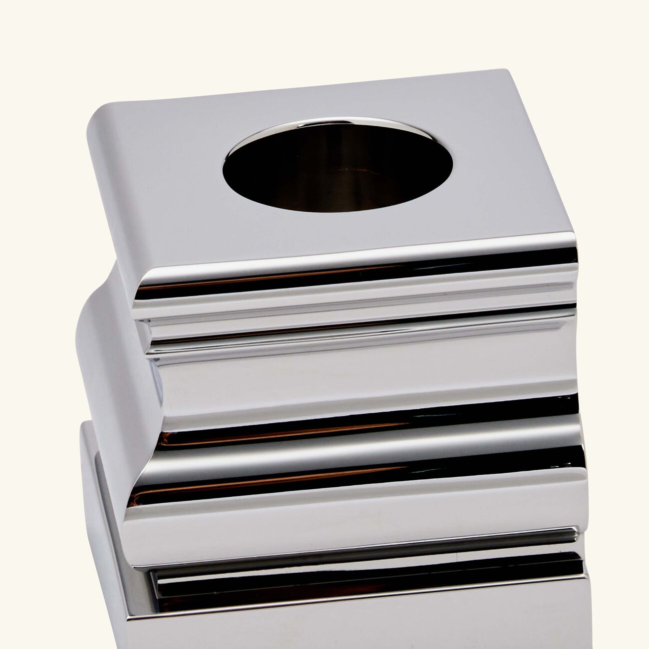 كريستوفل حامل الشموع بيرسبيكتفز من الكروم بالحجم الصغير دون شمعة