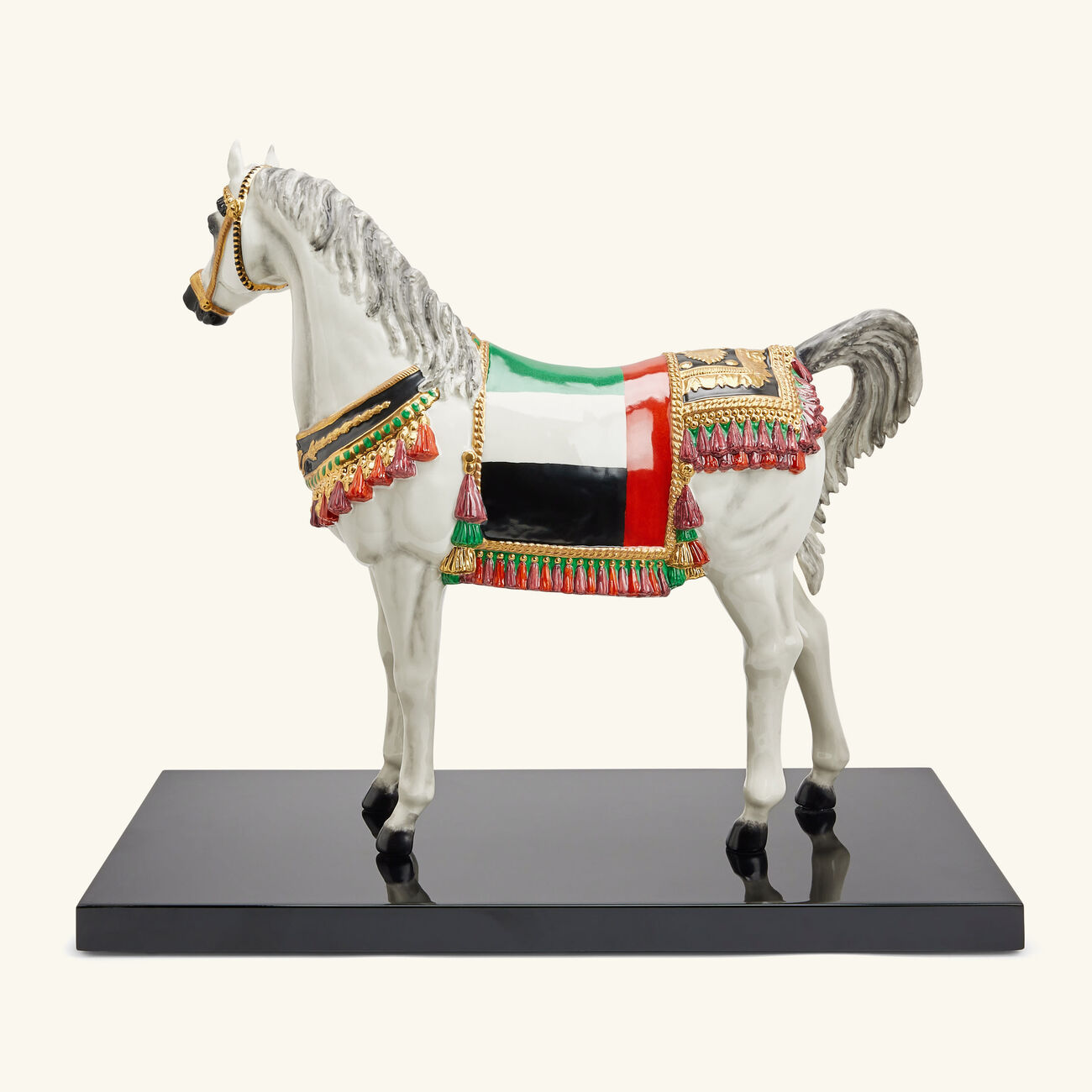 Al Rammah UAE Flag Arabic Horse Sculpture White villari al rammah uae flag arabic horse sculpture white