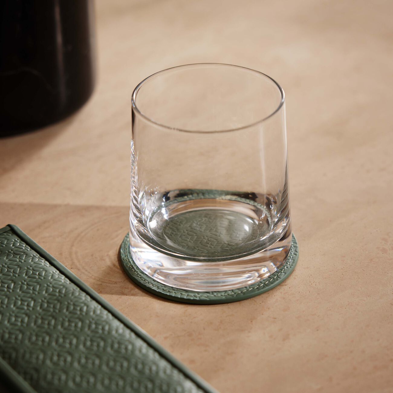 جيوبانيارا قواعد الأكواب إيلي صعب مونوغرام أجاتا باللون الأخضر  طقم مؤلف من قطعتين