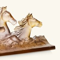 دوم صينية كافالكيد للأقلام باللون البني