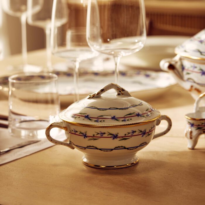 bernardaud le gobelet du roy gravy boat white