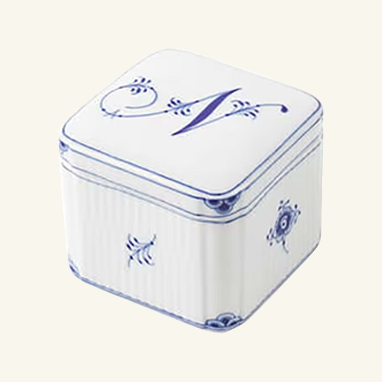 Alphabet Collection N Bonbonniere Box White royal copenhagen alphabet collection n bonbonniere box white