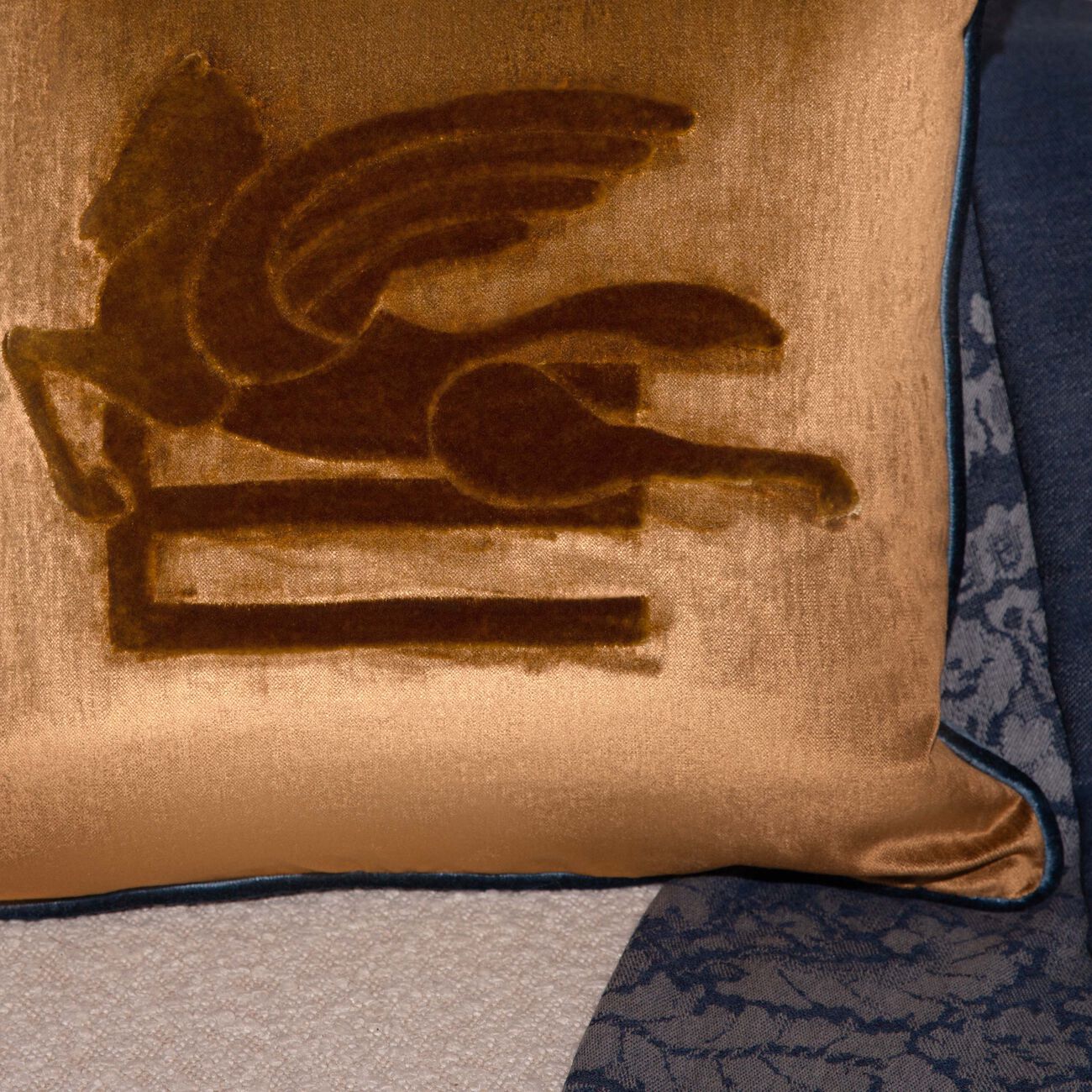 Pegaso Embroided Cushion Amber etro pegaso embroided cushion amber