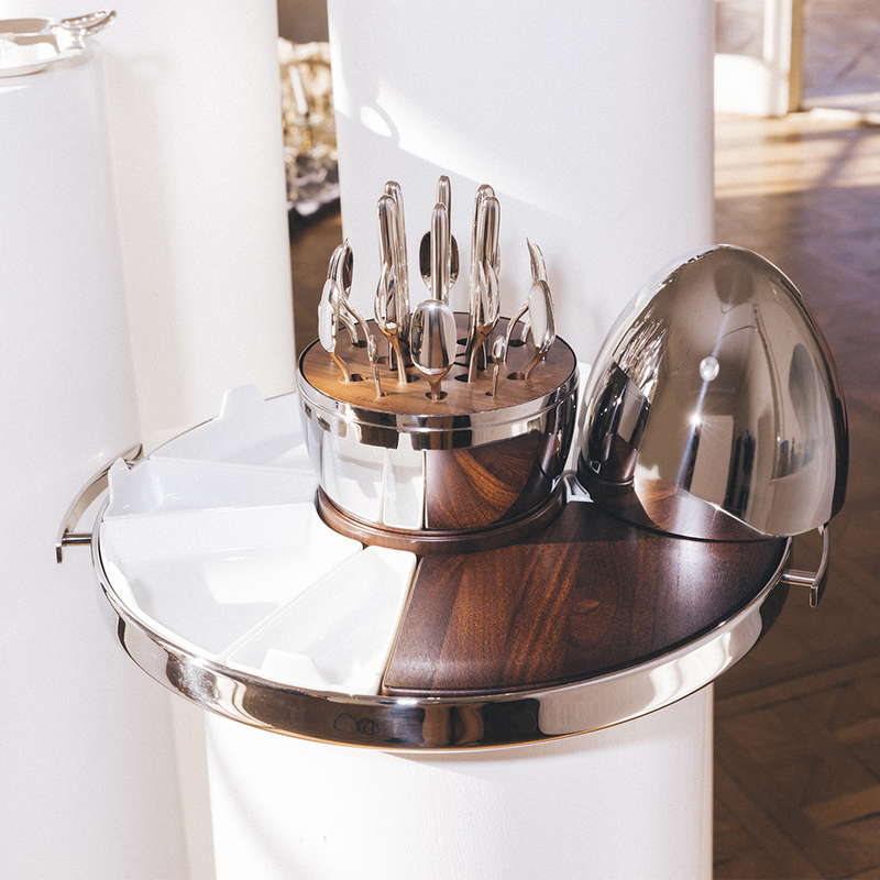 كريستوفل طقم ضيافة أنيق بتصاميم لمّاعة