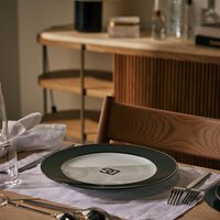 dolce gabbana casa dg logo charger plate round 31cm